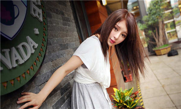 丽水想找一个女性生孩子给报酬-｛找个女人生孩子多少钱｝